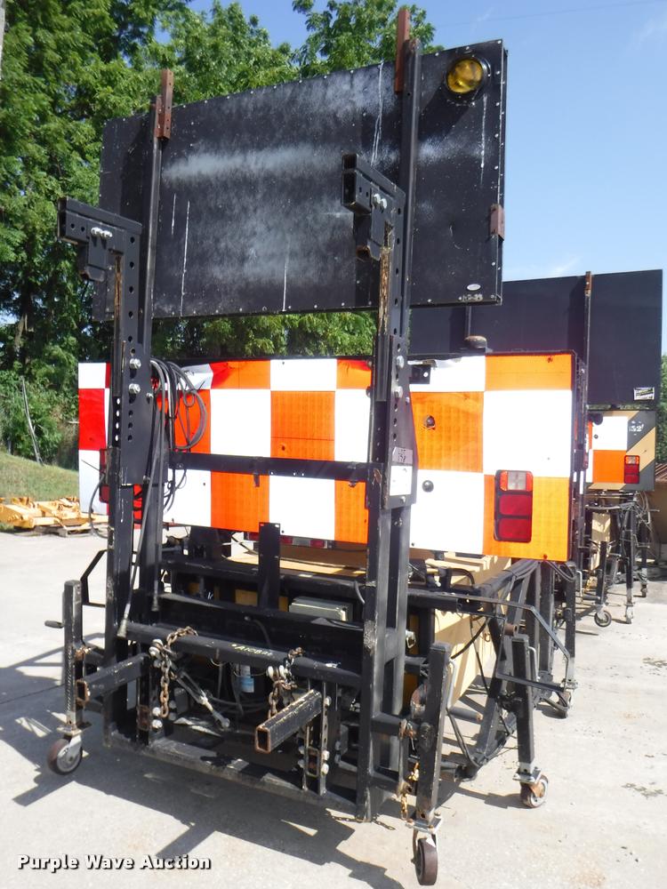 image for item DA1607 Energy Absorption Systems crash attenuator with arrow board