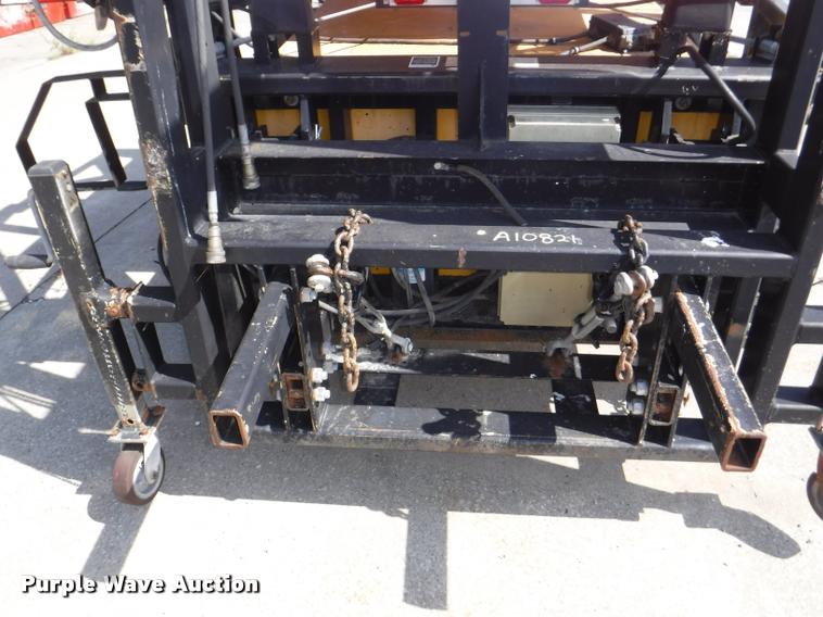 image for item DA1607 Energy Absorption Systems crash attenuator with arrow board