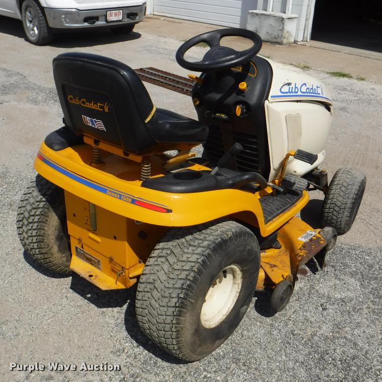 image for item DA1611 Cub Cadet 1527 lawn mower