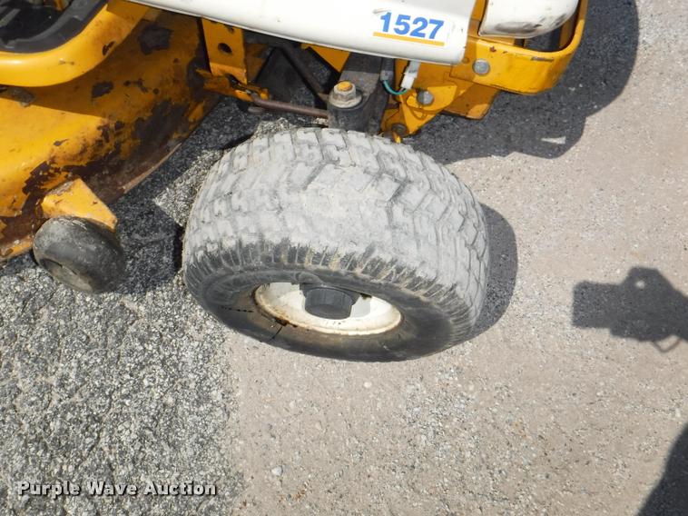 image for item DA1611 Cub Cadet 1527 lawn mower