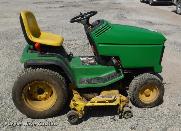 image for item DA1612 John Deere GT262 lawn mower