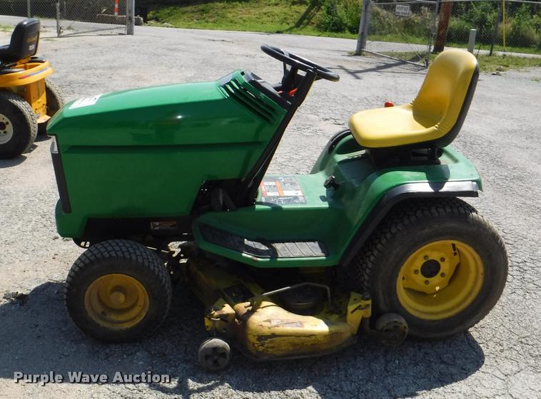 image for item DA1612 John Deere GT262 lawn mower