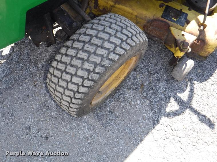 image for item DA1612 John Deere GT262 lawn mower
