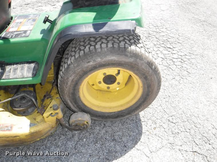 image for item DA1612 John Deere GT262 lawn mower