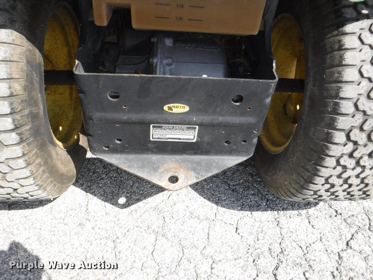 image for item DA1612 John Deere GT262 lawn mower
