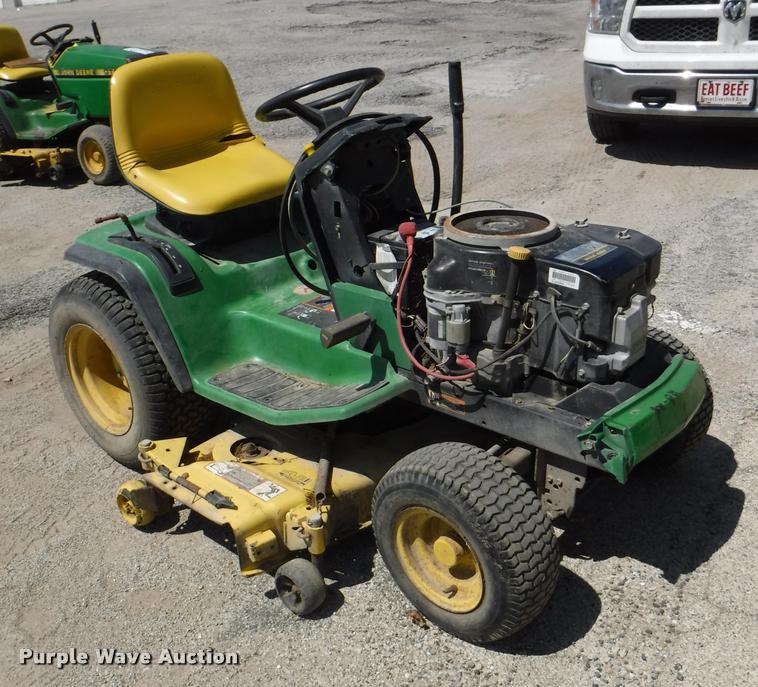 image for item DA1613 John Deere GT262 lawn mower