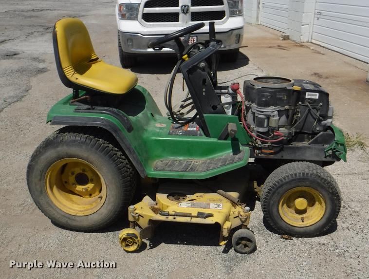 image for item DA1613 John Deere GT262 lawn mower