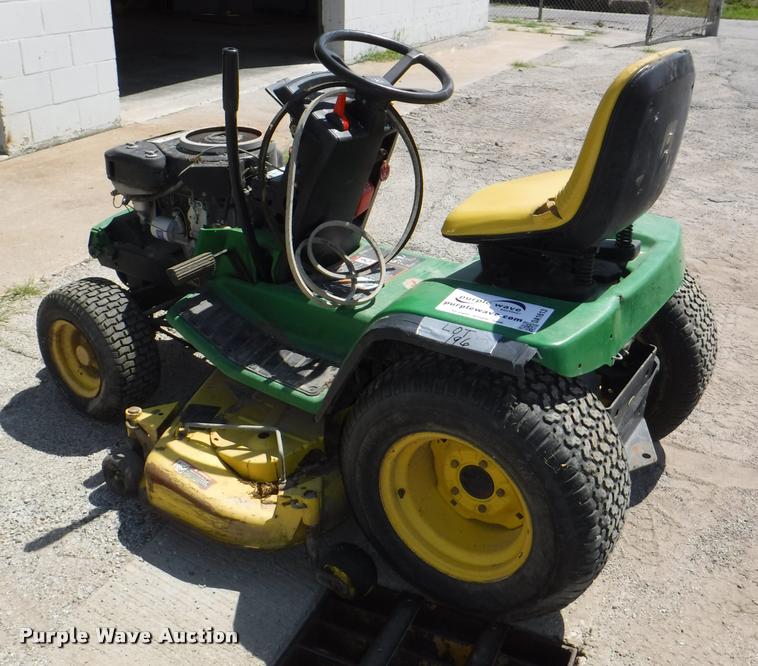 image for item DA1613 John Deere GT262 lawn mower