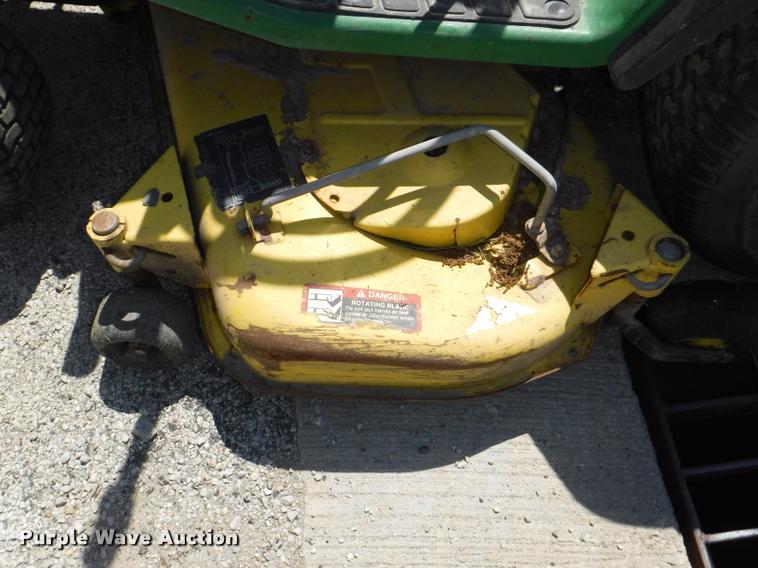 image for item DA1613 John Deere GT262 lawn mower