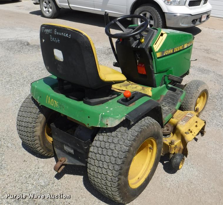 image for item DA1614 John Deere GT262 lawn mower