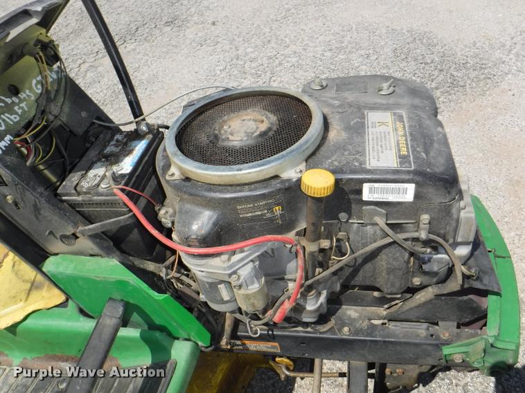 image for item DA1614 John Deere GT262 lawn mower