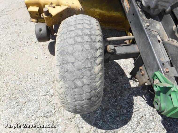 image for item DA1614 John Deere GT262 lawn mower