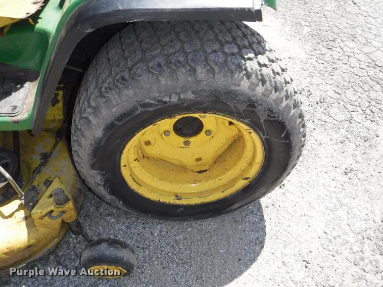 image for item DA1614 John Deere GT262 lawn mower