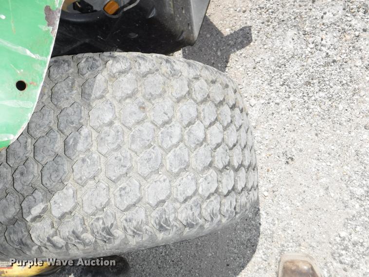 image for item DA1614 John Deere GT262 lawn mower