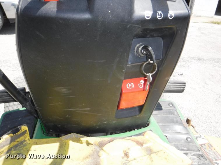 image for item DA1614 John Deere GT262 lawn mower