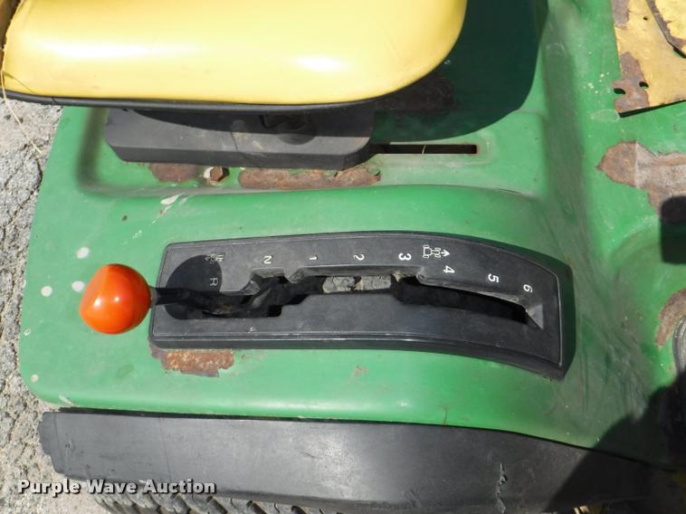 image for item DA1614 John Deere GT262 lawn mower