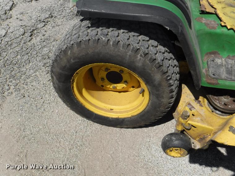 image for item DA1614 John Deere GT262 lawn mower
