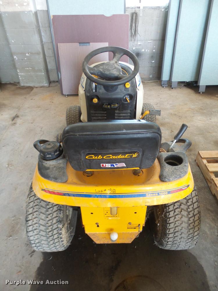 image for item DA1615 Cub Cadet 1527 lawn mower