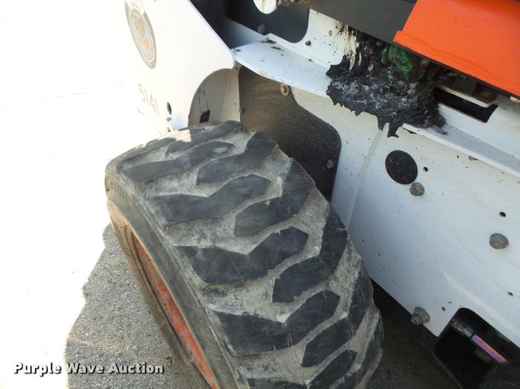 image for item DA1631 2007 Bobcat S250 skid steer