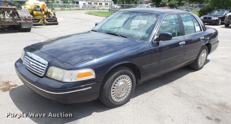 image for item DA1635 2002 Ford Crown Victoria Police Interceptor