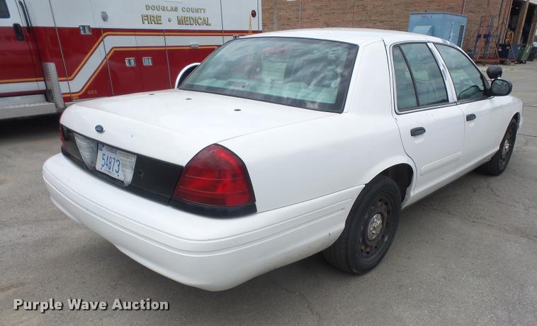 image for item DA1638 2003 Ford Crown Victoria Police Interceptor