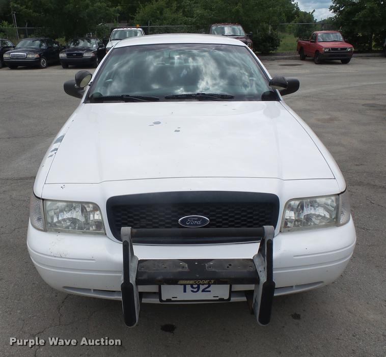 image for item DA1638 2003 Ford Crown Victoria Police Interceptor