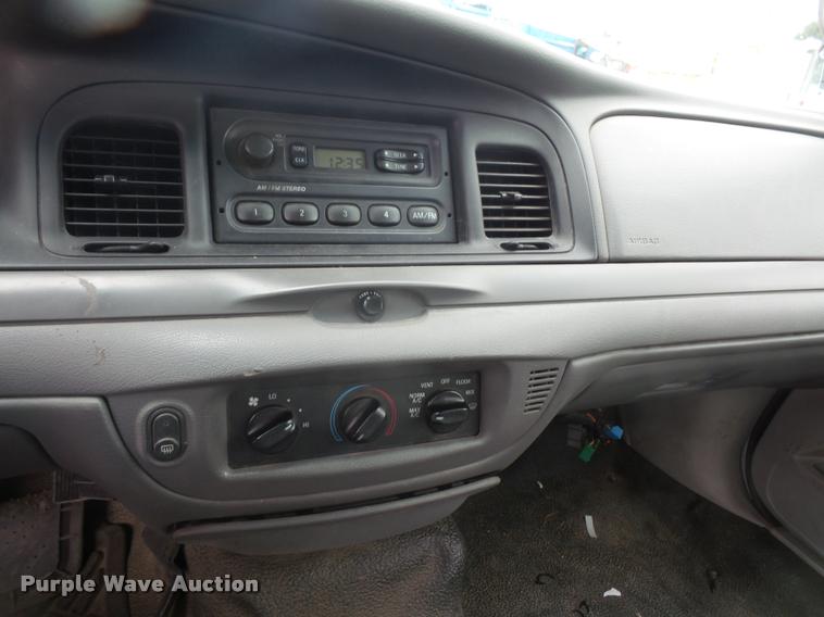 image for item DA1638 2003 Ford Crown Victoria Police Interceptor