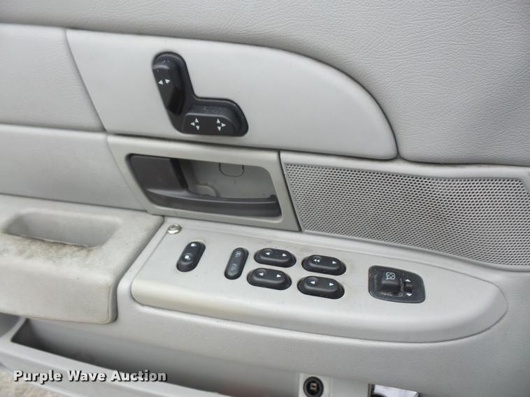 image for item DA1638 2003 Ford Crown Victoria Police Interceptor