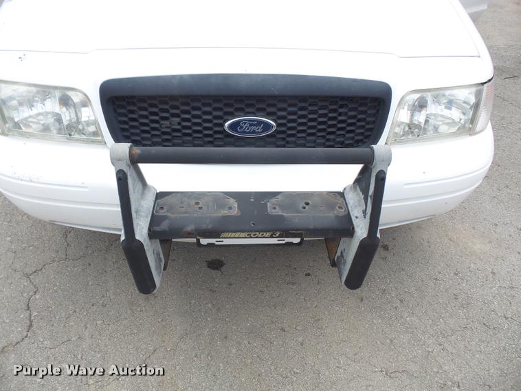 image for item DA1638 2003 Ford Crown Victoria Police Interceptor