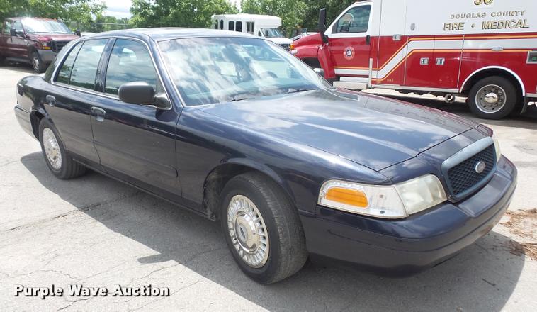 image for item DA1639 2001 Ford Crown Victoria Police Interceptor