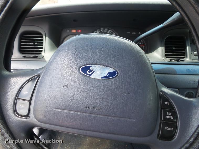 image for item DA1639 2001 Ford Crown Victoria Police Interceptor