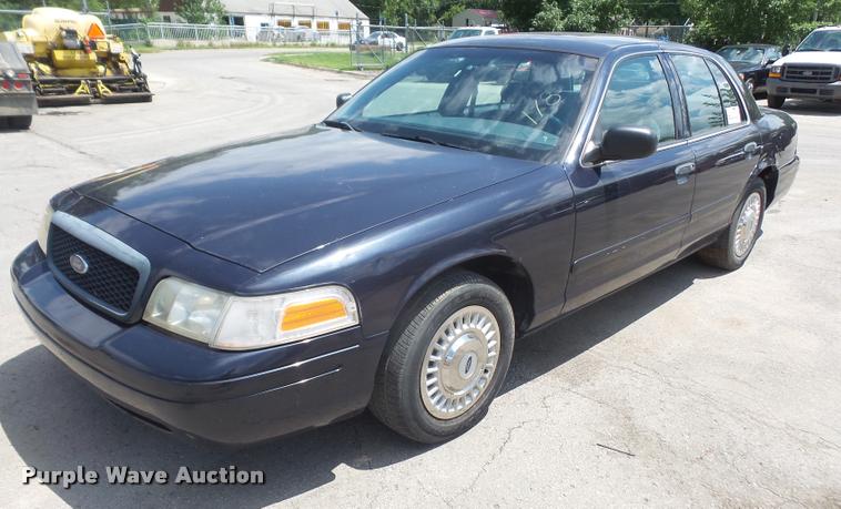 image for item DA1640 2001 Ford Crown Victoria Police Interceptor
