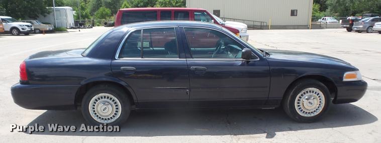 image for item DA1640 2001 Ford Crown Victoria Police Interceptor