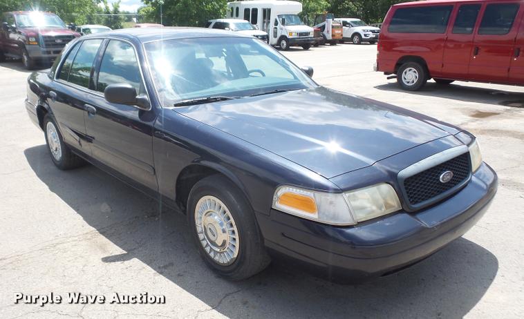image for item DA1640 2001 Ford Crown Victoria Police Interceptor