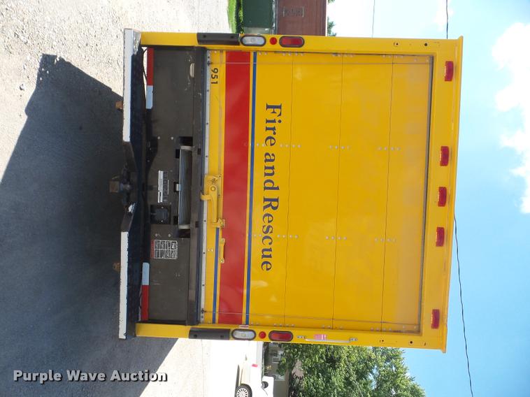 image for item DA1642 1998 GMC Savana G3500 Cargo box truck