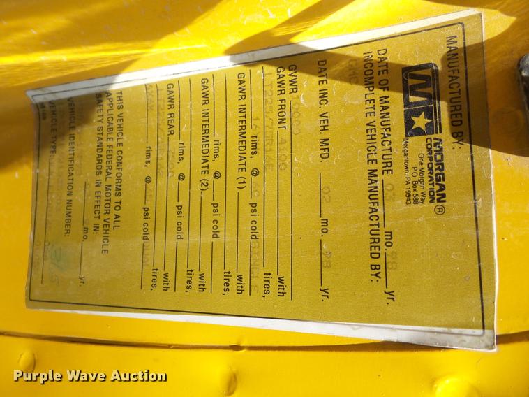 image for item DA1642 1998 GMC Savana G3500 Cargo box truck