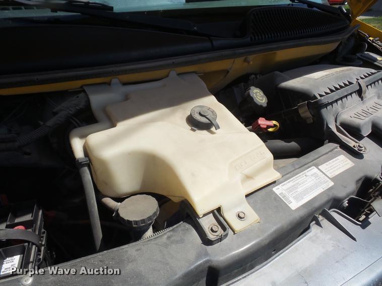 image for item DA1642 1998 GMC Savana G3500 Cargo box truck