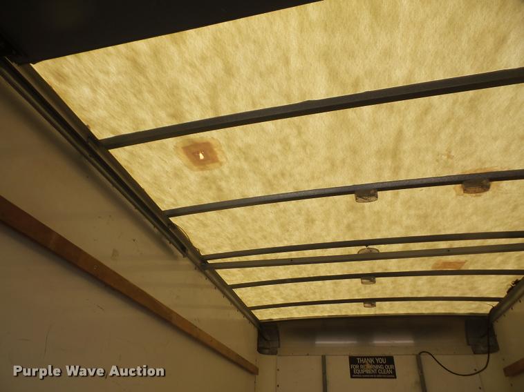 image for item DA1642 1998 GMC Savana G3500 Cargo box truck