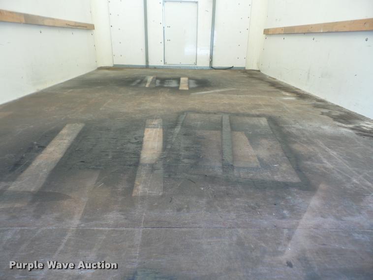 image for item DA1642 1998 GMC Savana G3500 Cargo box truck