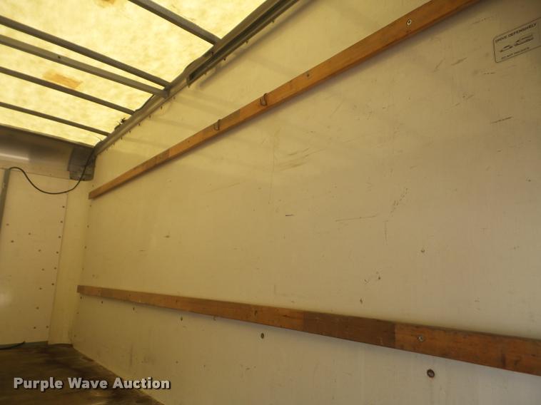 image for item DA1642 1998 GMC Savana G3500 Cargo box truck