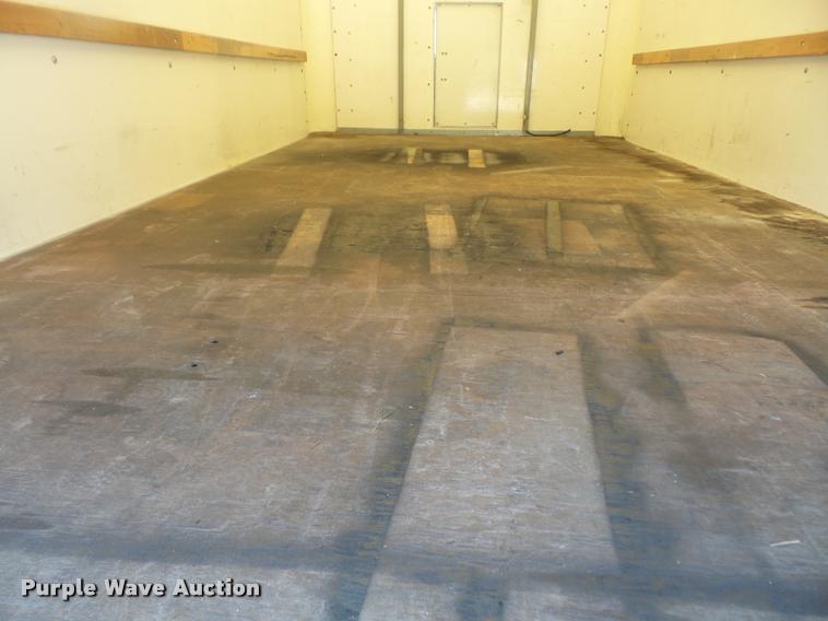 image for item DA1642 1998 GMC Savana G3500 Cargo box truck