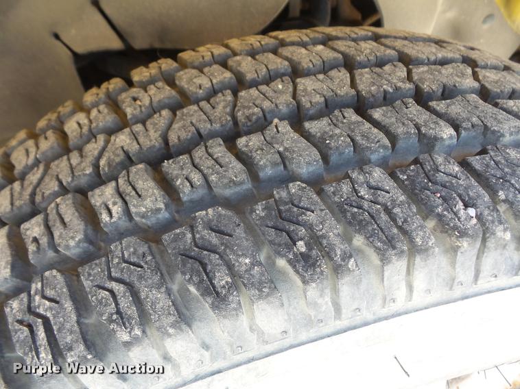 image for item DA1642 1998 GMC Savana G3500 Cargo box truck