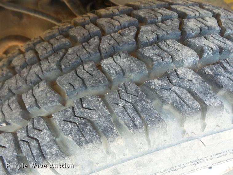 image for item DA1642 1998 GMC Savana G3500 Cargo box truck