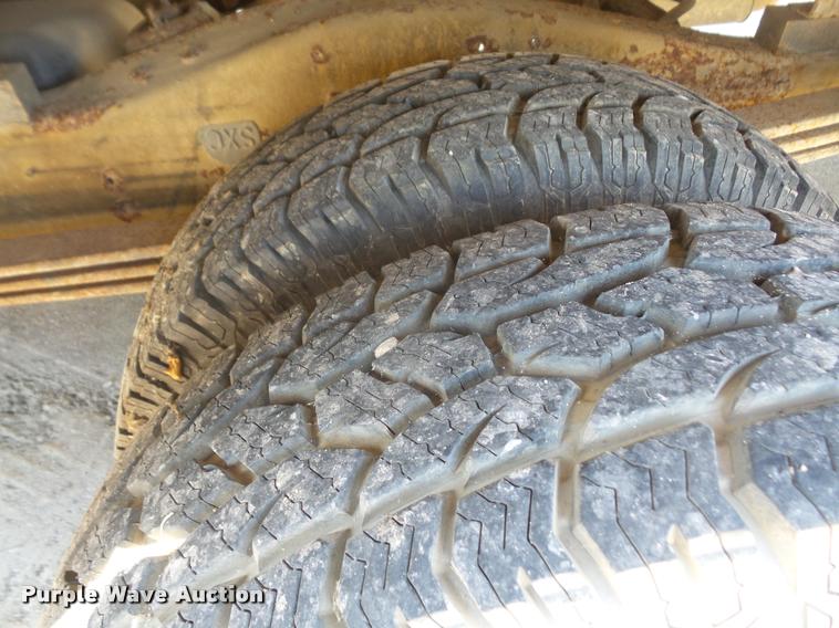 image for item DA1642 1998 GMC Savana G3500 Cargo box truck