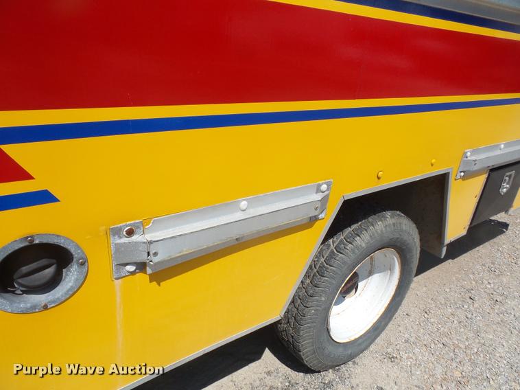 image for item DA1642 1998 GMC Savana G3500 Cargo box truck