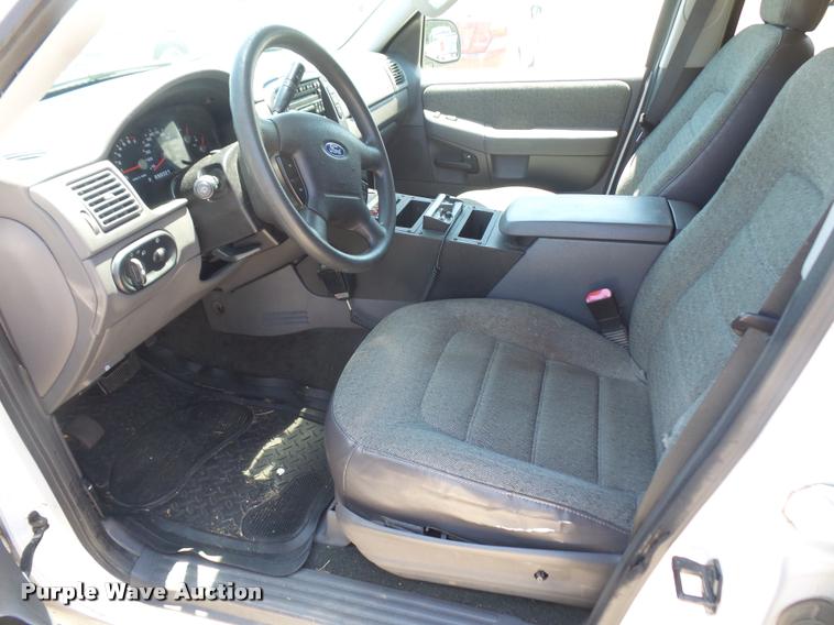 image for item DA1643 2005 Ford Explorer SUV