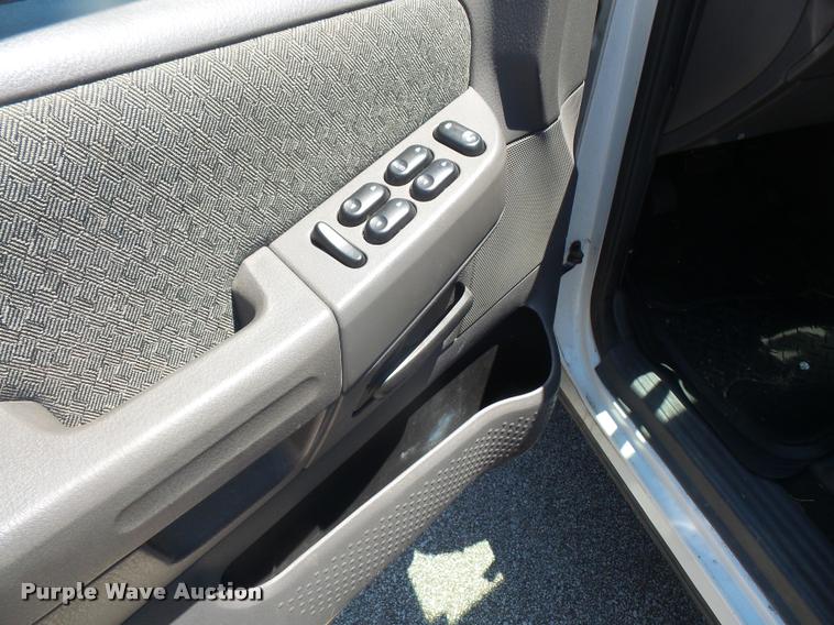 image for item DA1643 2005 Ford Explorer SUV