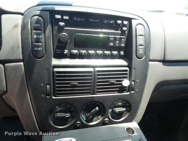 image for item DA1643 2005 Ford Explorer SUV