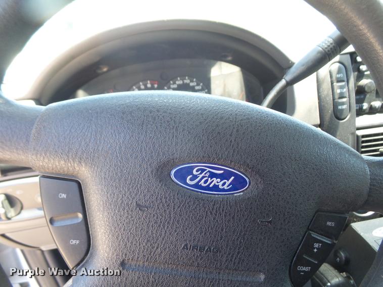 image for item DA1643 2005 Ford Explorer SUV