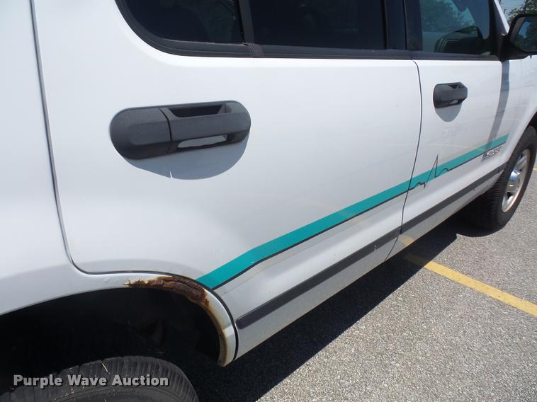 image for item DA1643 2005 Ford Explorer SUV